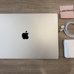 Good MacBook Pro 2024 - 16 inch - 1 TB, Silver, 64 GB, Apple M4 Max 16-core