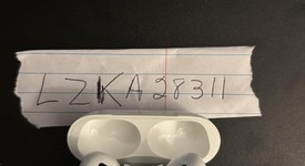 Used
													Apple AirPods 2nd Gen - Wireless Case, photo 2 of 4