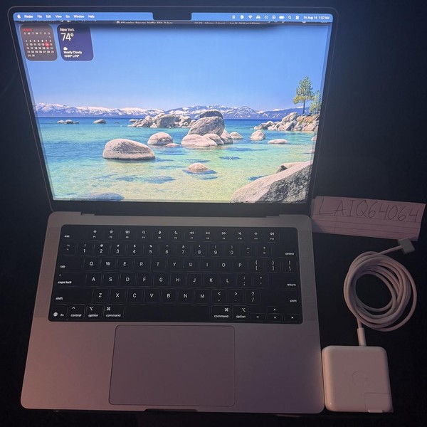MacBook Pro 2026 - 14 inch (M5) - 1 TB, Silver, 16 GB, Apple M5, Standard Display