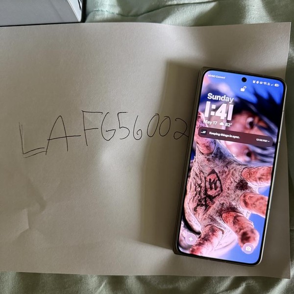 Oppo Find N6 - Unlocked Non-US, 512 GB, Titanium, 16 GB