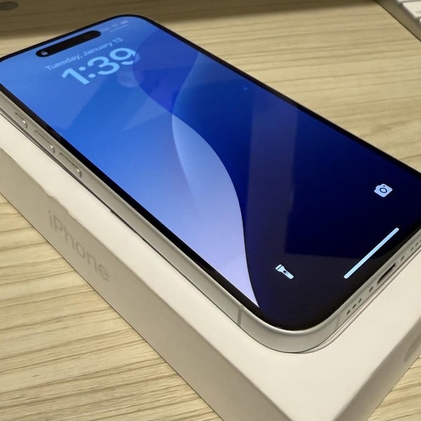 Apple iPhone 16 - Unlocked, 128 GB, White, A3081