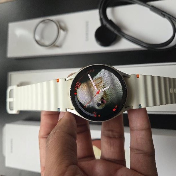 Samsung Galaxy Watch7 - Wi-Fi, Cream, SM-L300N, 40mm