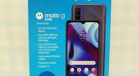 New
													Moto G Pure - AT&T, Navy Blue, 32 GB, 3 GB, photo 1 of 3