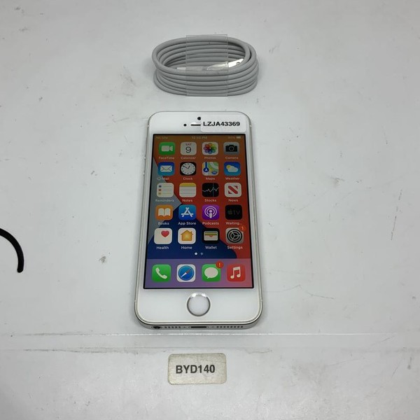 Apple iPhone SE 1st Gen 2016 - Unlocked, 32 GB, Silver, A1723