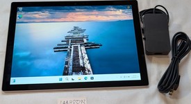 Good
													Microsoft Surface Pro 7 - I7, Platinum, 1 TB, 16 GB, photo 1 of 8