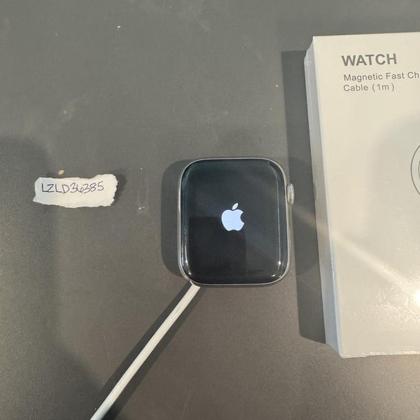 Apple Watch Series 4 44mm - Unlocked, Silver, A1976 - Cellular, Hermes