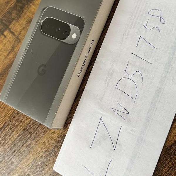 Google Pixel 10 - T-Mobile, Obsidian, 128 GB, GLBW0