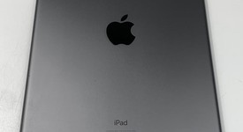 Good
													Apple iPad 7th Gen - Unlocked, Gray, 128 GB, A2198, photo 2 of 6