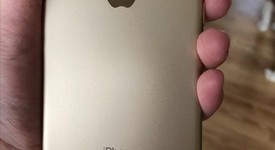 Mint
													Apple iPhone 7 - Cricket, Gold, 32 GB, A1660, photo 3 of 9