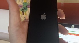 Good
													Apple iPhone SE 3rd Gen 2022 - Unlocked, Midnight, 64 GB, A2595, photo 2 of 7