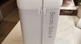 New
													Beats Solo 4 - Black, photo 2 of 3