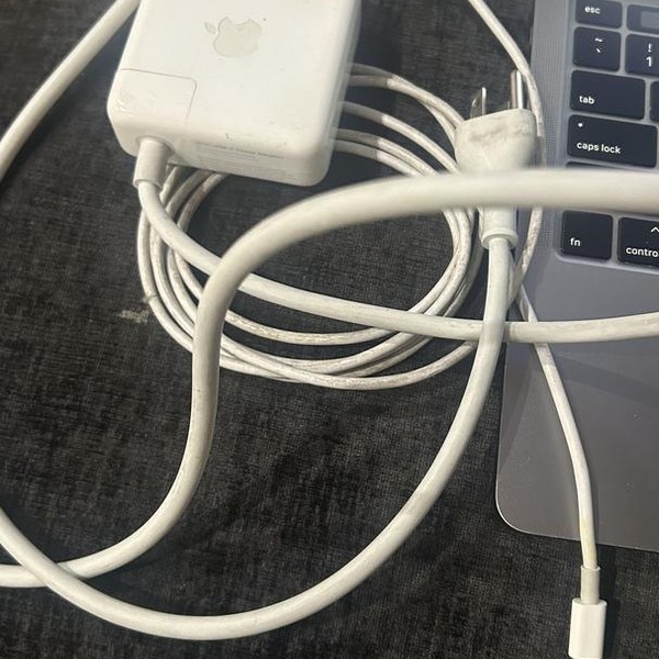 MacBook Pro 2020 - 13 inch - 512 GB, Silver, 16 GB, Intel Core i5