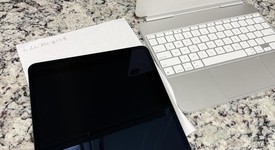 Good
													Apple iPad Pro 13" (M4) 2024 - Unlocked, Black, 256 GB, 8 GB, A2926, Standard Glass, photo 1 of 8