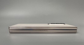 Good
													Samsung Galaxy Z Fold4 5G - Unlocked Non-US, Beige, 512 GB, 12 GB, SM-F936B/DS, photo 5 of 8