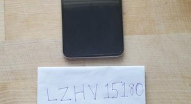 Good
													Samsung Galaxy Z Flip3 5G - Verizon, Cream, 128 GB, 8 GB, SM-F711U, photo 4 of 22
