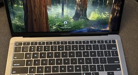 Good
													MacBook Air 2020 - 13" - Apple M1, Silver, 256 GB, 8 GB, photo 1 of 7