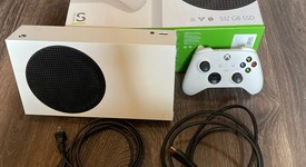 Good
													Xbox Series S (2020) - White, 512 GB, photo 1 of 5