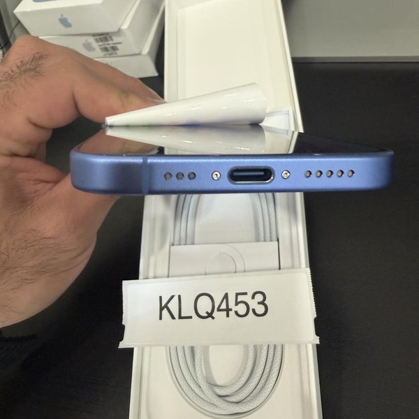 Apple iPhone 16 - Verizon, Ultramarine, 128 GB, A3081