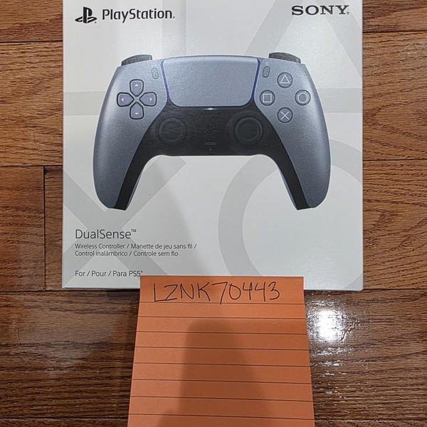 DualSense Wireless Controller - Silver