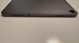 Good
													Apple iPad Pro 11" 2018 - Unlocked, Gray, 64 GB, A2013, photo 5 of 6