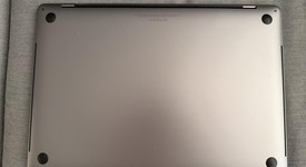 Good
													MacBook Pro 2018 (With Touch Bar) - 15" - I7, Gray, 512 GB, 16 GB, photo 4 of 25