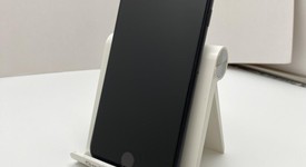 Fair
													Apple iPhone SE 2nd Gen 2020 - Unlocked, Black, 64 GB, A2275, photo 2 of 7