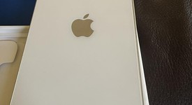 Mint
													Apple iPhone 13 - Unlocked, Starlight, 128 GB, A2482, photo 3 of 20