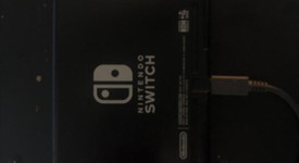 Good
													Nintendo Switch - Pink & Green, 32 GB, photo 3 of 13