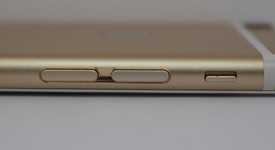 Good
													Apple iPhone 6S - Unlocked, Gold, 64 GB, A1688, photo 3 of 11
