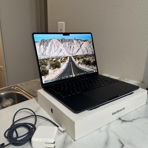 MacBook Air 2025 (M4) - 13 inch - 256 GB, Midnight, 16 GB, Apple M4