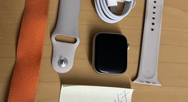 Good
													Apple Watch SE 2nd Gen 44mm - Starlight, A2723 - GPS, Aluminum, photo 1 of 3
