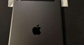 Good
													Apple iPad 7th Gen - Unlocked, Gray, 32 GB, A2200, photo 2 of 2