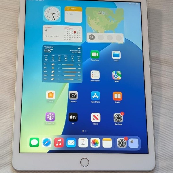 Apple iPad 7th Gen - Wi-Fi, 128 GB, Silver, A2197