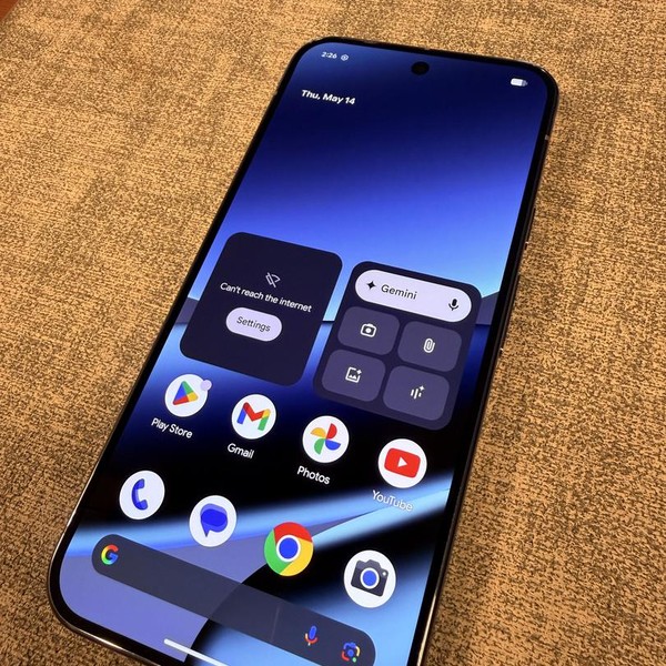 Google Pixel 10 Pro XL - Unlocked, 256 GB, Moonstone, GUL82