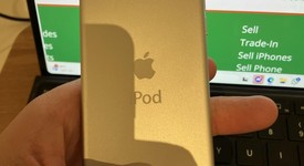 Mint
													Apple iPod Touch 6th Gen - Wi-Fi, Silver, 16 GB, photo 3 of 8