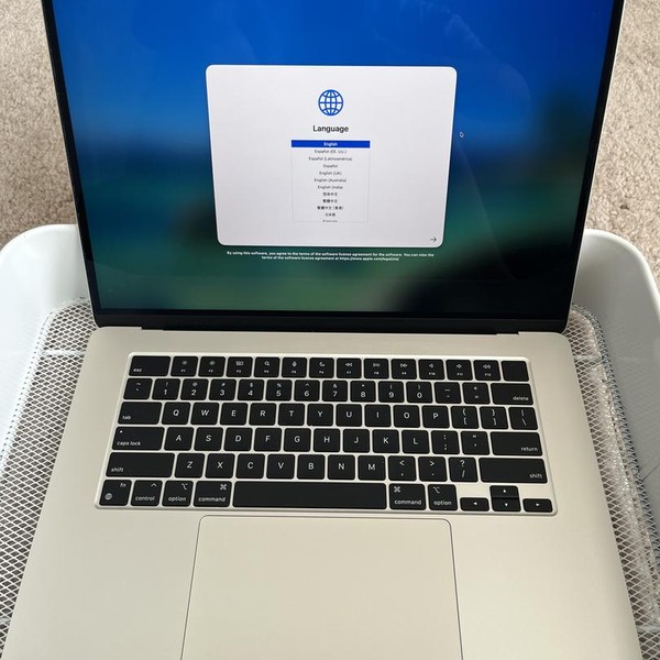 MacBook Air 2023 (M2) - 15 inch - 256 GB, Starlight, 8 GB, Apple M2