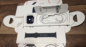 Mint
													Apple Watch SE 3rd Gen 44mm - Unlocked, Midnight, A3328 - Cellular, photo 1 of 14