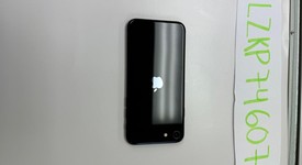 Mint
													Apple iPhone SE 3rd Gen 2022 - Unlocked, Midnight, 64 GB, A2595, photo 4 of 5