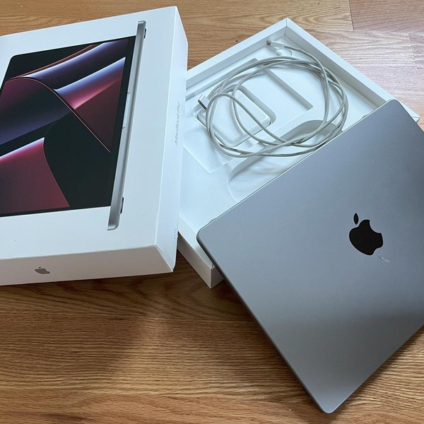 MacBook Pro 2023 - 14 inch - 512 GB, Gray, 16 GB, Apple M2 Pro 10-core