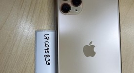 Good
													Apple iPhone 11 Pro Max - Unlocked, Gold, 64 GB, A2161, photo 3 of 7