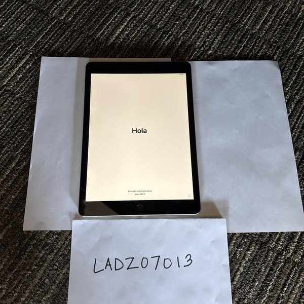 Apple iPad (8th Gen) - Wi-Fi, 32 GB, Gray, A2270