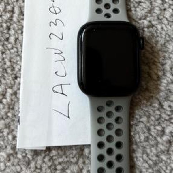 Apple Watch Series 7 41mm - Unlocked, Midnight, A2475 - Cellular, Aluminum