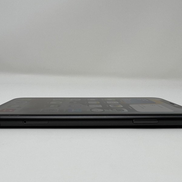 Apple iPhone 11 - Unlocked, 64 GB, Black, A2111