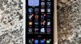 Mint
													Apple iPhone Air - Unlocked, Space Black, 256 GB, A3260, photo 2 of 10