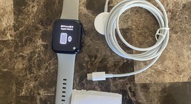 Mint
													Apple Watch SE 2nd Gen 44mm - Midnight, A2723 - GPS, Aluminum, photo 1 of 6