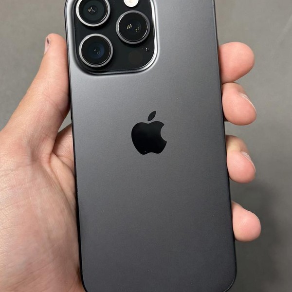 Apple iPhone 16 Pro - Unlocked, 256 GB, Black, A3083