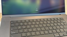 Mint
													MacBook Pro 2024 - 16" - Apple M4 Max 14-core, Space Black, 1 TB, 36 GB, photo 3 of 11