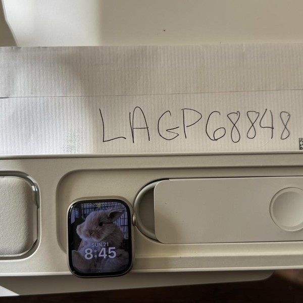 Apple Watch Series 7 45mm - Starlight, A2474 - GPS, Aluminum