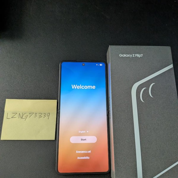 Samsung Galaxy Z Flip7 - Unlocked, 512 GB, Jet Black, 12 GB, SM-F766U1