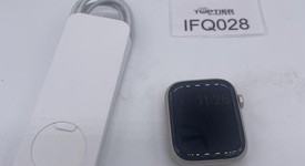 Good
													Apple Watch Series 8 45mm - Unlocked, Starlight, A2774 - Cellular, Aluminum, photo 1 of 6
